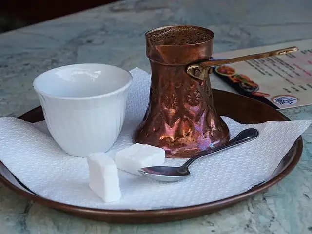 Café de Alma — موستار · قهوة بوسنية محمّصة في المكان