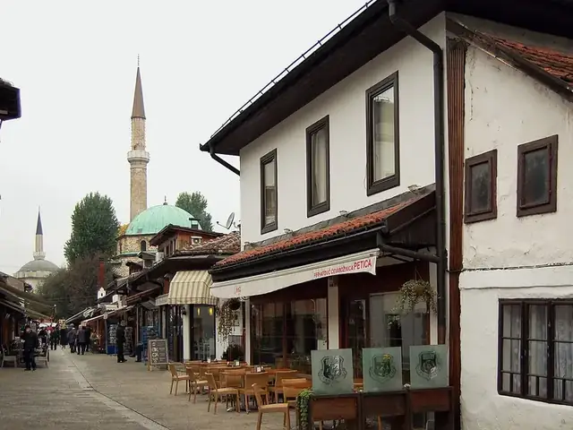 Aščinica ASDŽ — سراييفو · أطباق مطبوخة تختارها بعينك