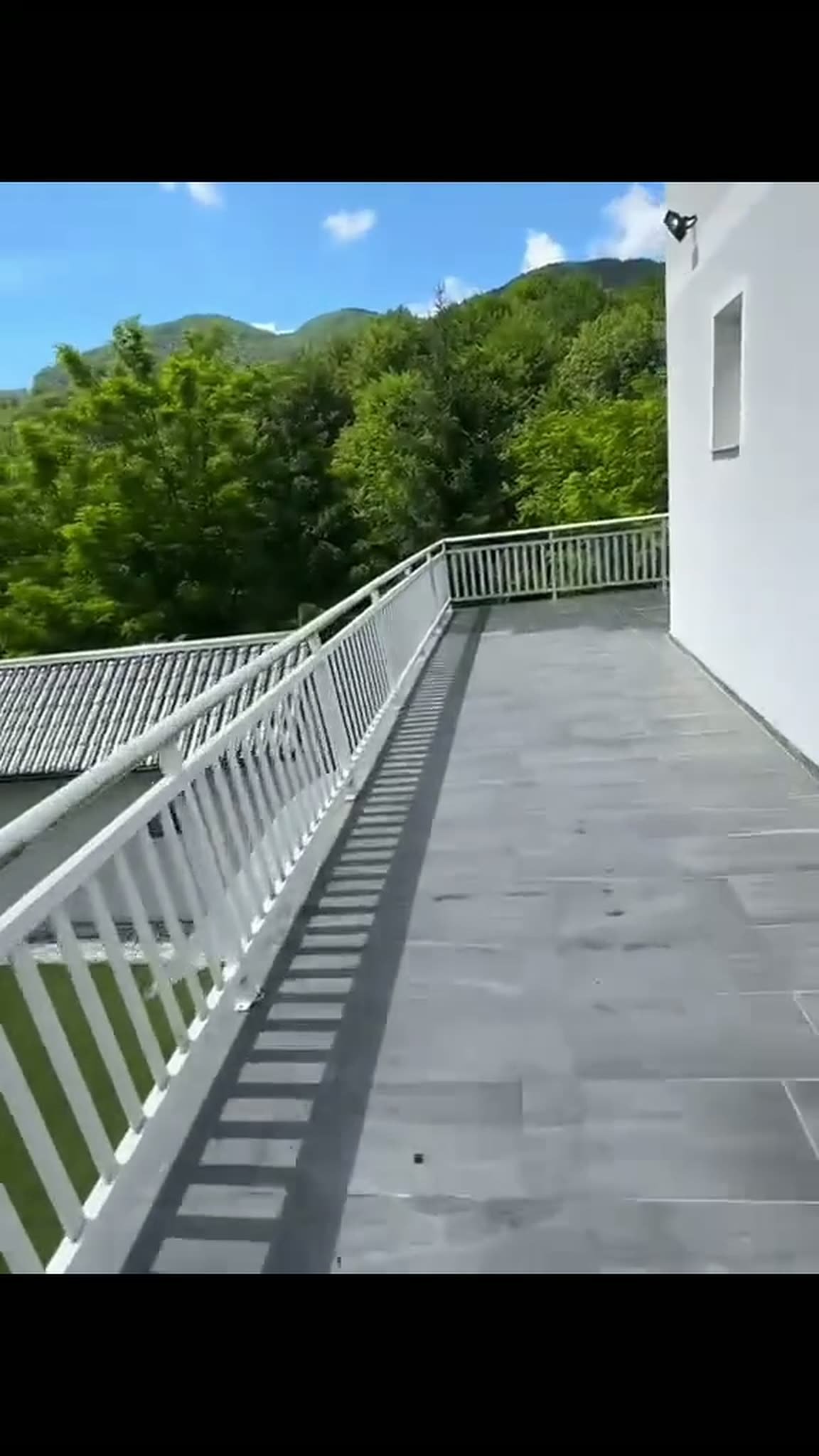 فيلا ملاصقة للنهر في فيسوكو — 9